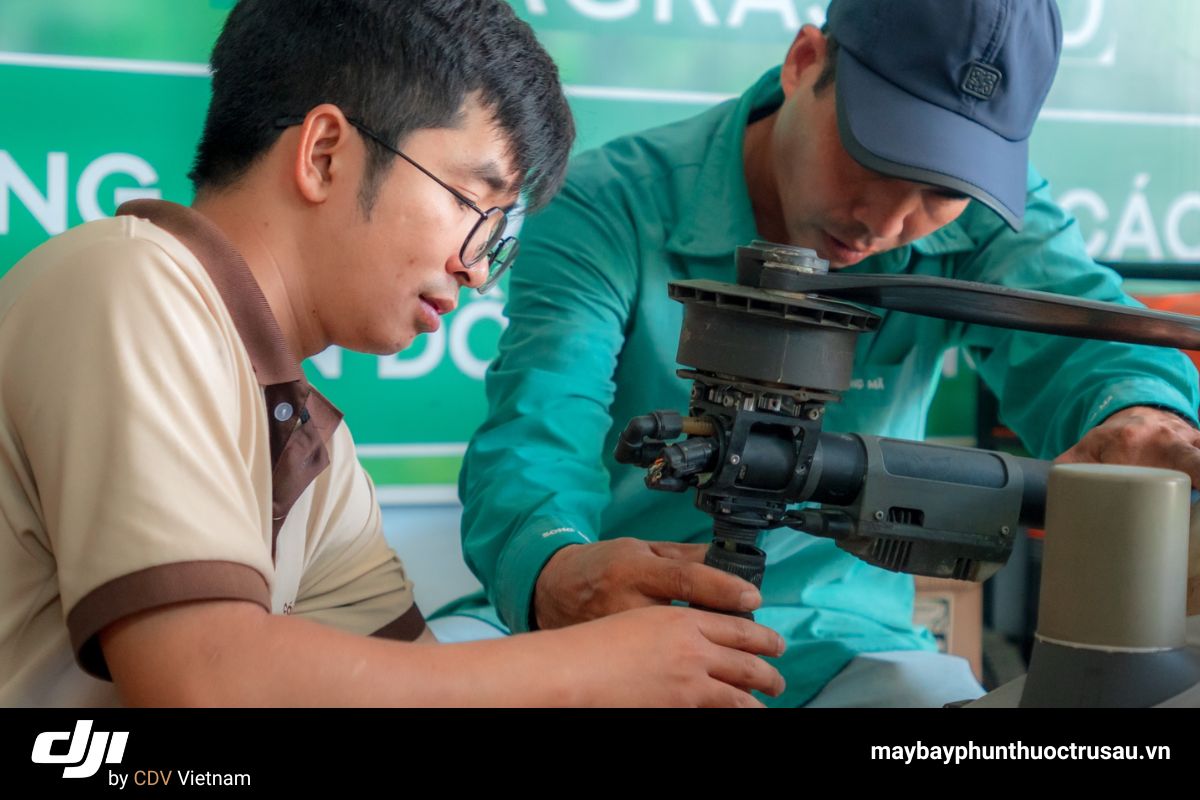 Hướng dẫn bảo dưỡng DJI Agras T70P đúng kỹ thuật 8 Giải pháp bảo dưỡng T70p chuyên sâu tại CDV