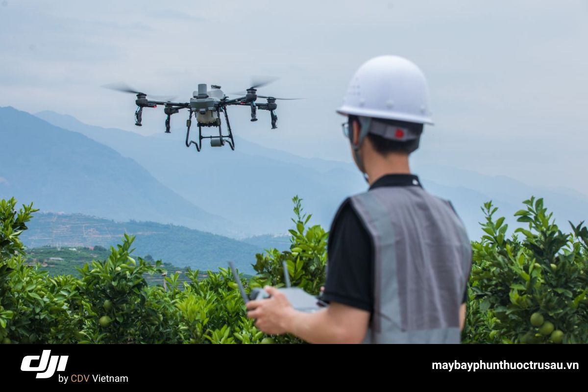 Tìm hiểu 5+ Ứng Dụng DJI Agras T25P trong nông nghiệp 6 t25p tự động về bãi và hạ cánh an toàn sau khi hoàn tất nhiệm vụ